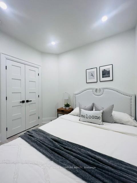 Lower-217 Euclid Avenue, Toronto, ON