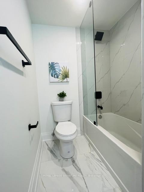 Lower-217 Euclid Avenue, Toronto, ON