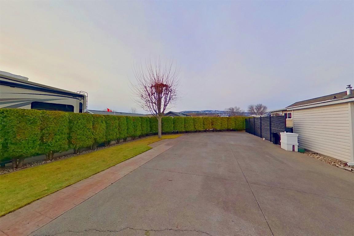 113-8000 Highland Road, Vernon, BC - Outdoor