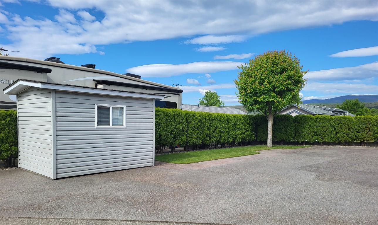 113-8000 Highland Road, Vernon, BC - Outdoor