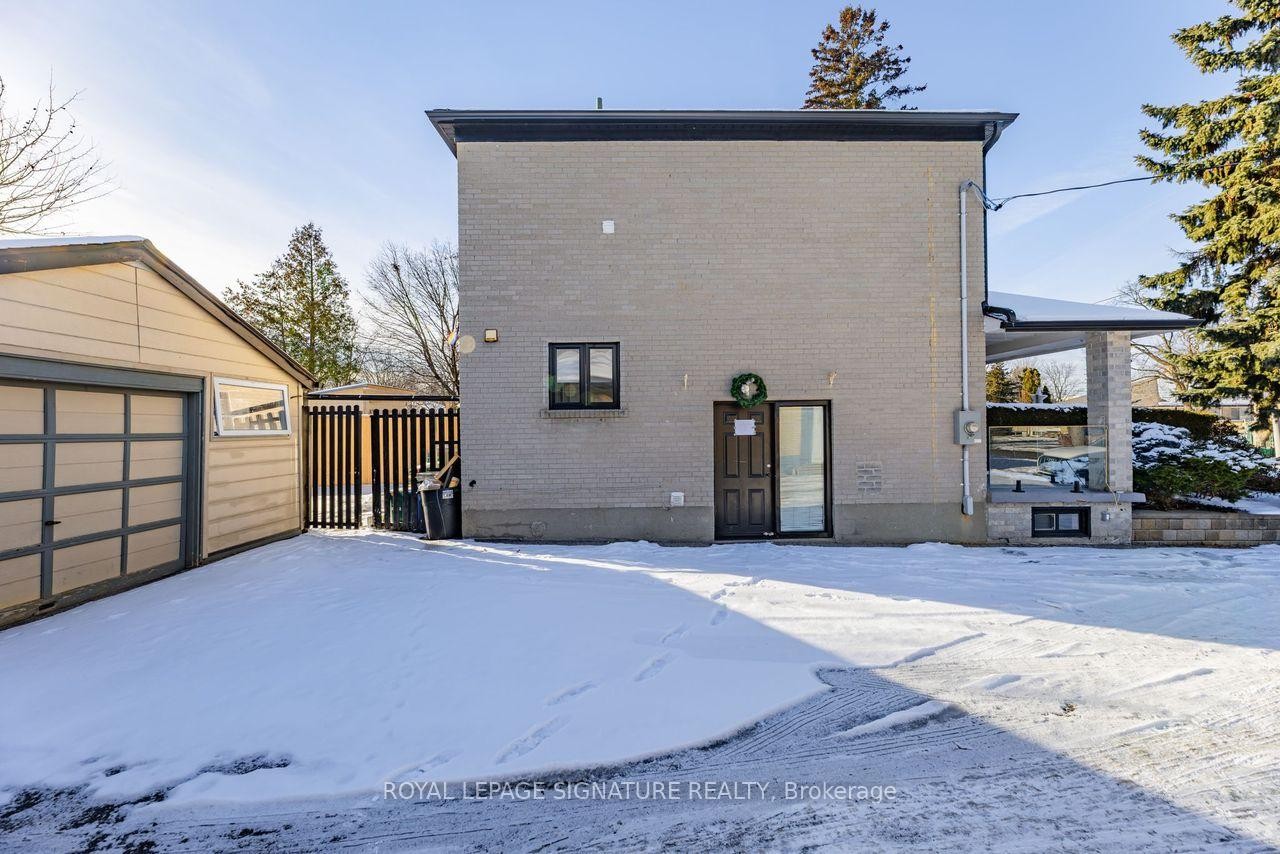 Lower-224 Alsace Road S, Richmond Hill, ON