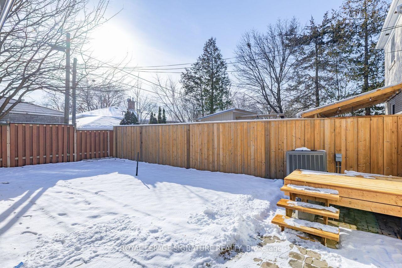 Lower-224 Alsace Road S, Richmond Hill, ON