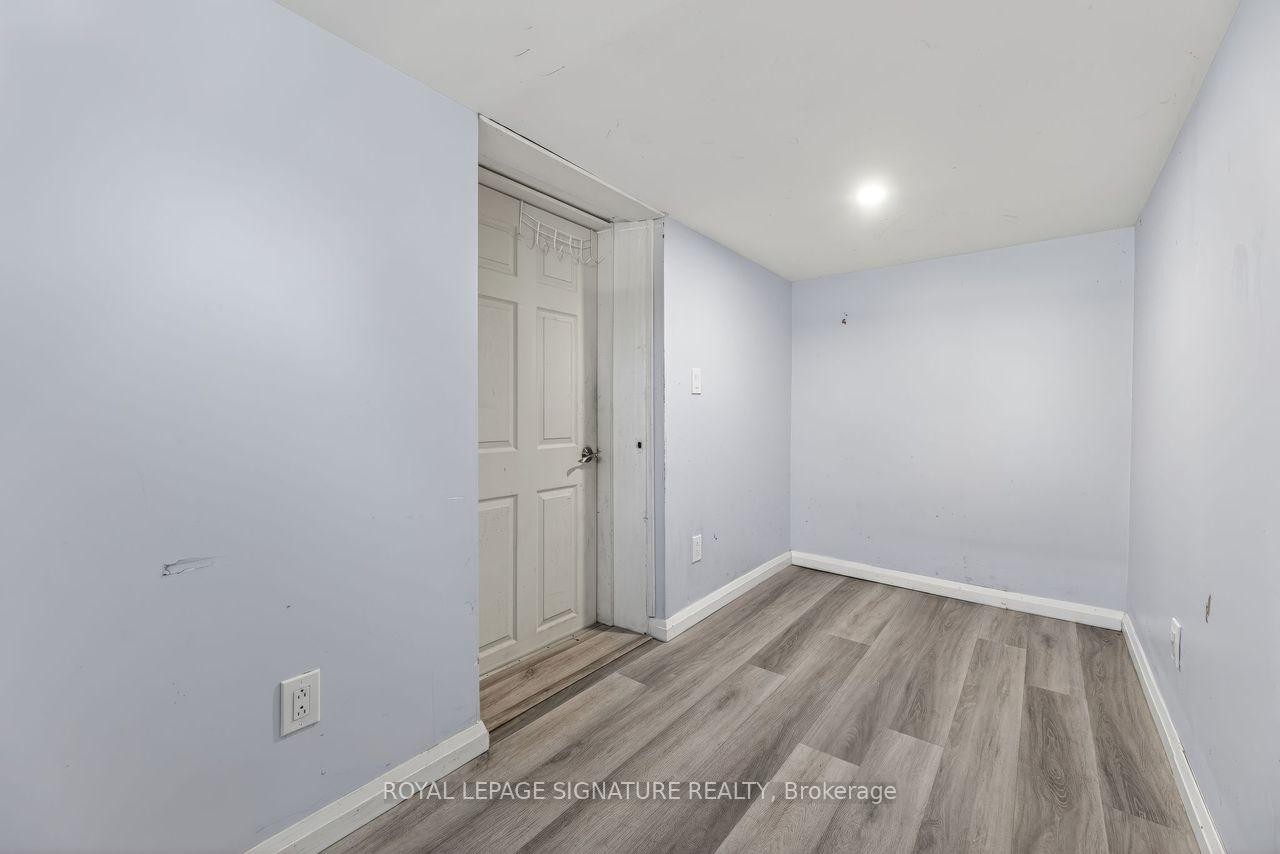 Lower-224 Alsace Road S, Richmond Hill, ON