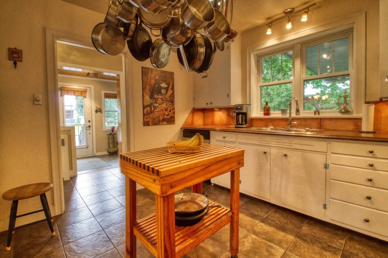 Kitchen - 60 Rue Lambton, Ormstown, QC - Indoor Photo Showing Other Room