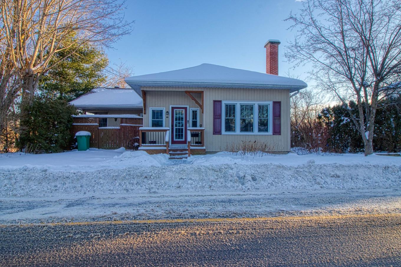 Frontage - 60 Rue Lambton, Ormstown, QC - Outdoor