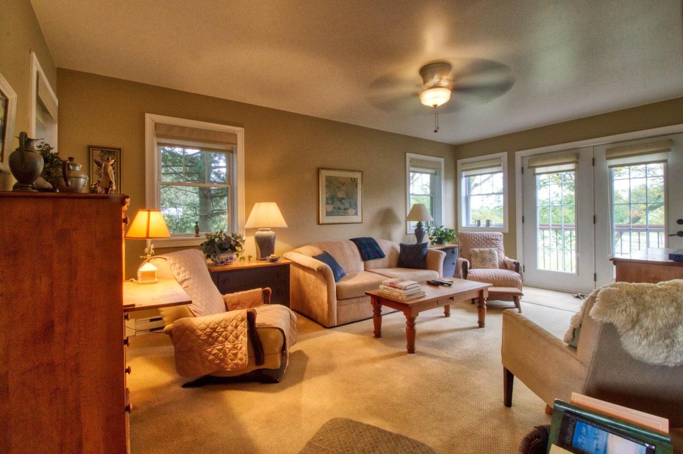 Family room - 60 Rue Lambton, Ormstown, QC - Indoor Photo Showing Living Room