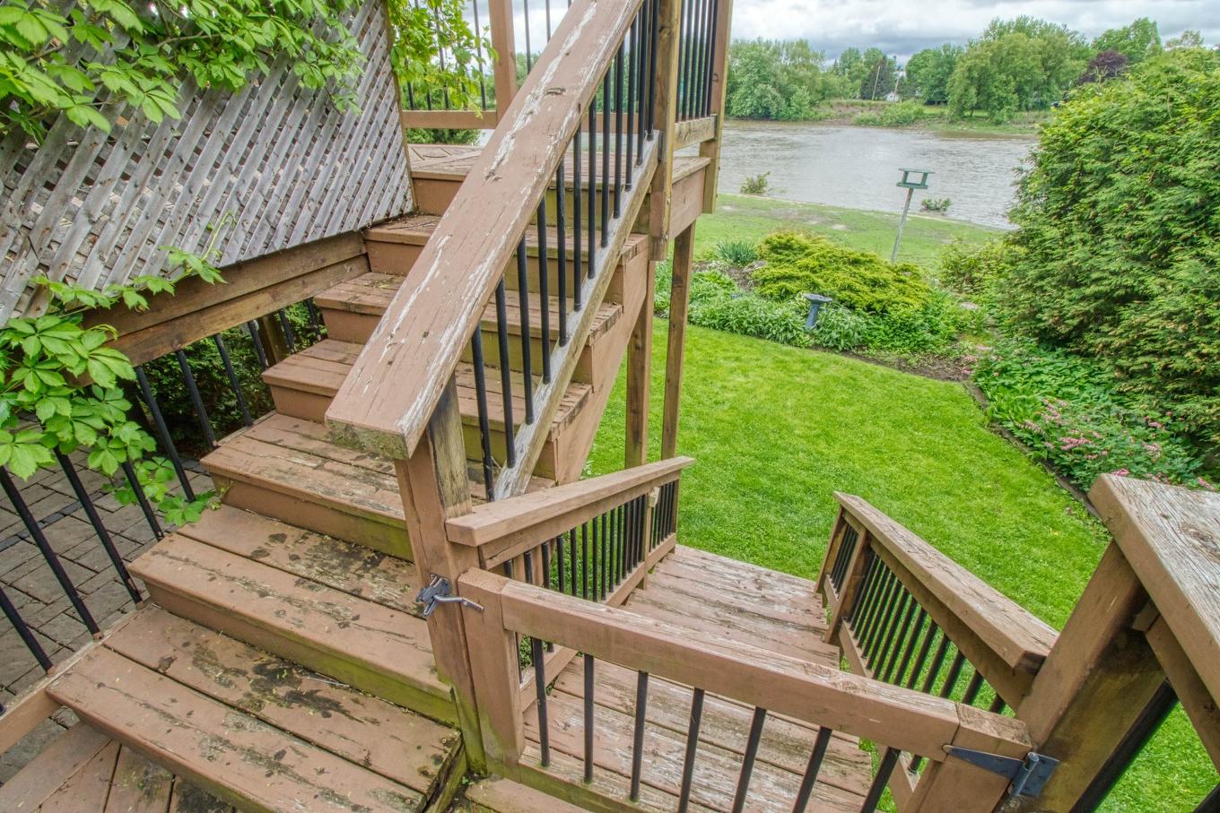 Exterior - 60 Rue Lambton, Ormstown, QC - Outdoor With Deck Patio Veranda With Exterior