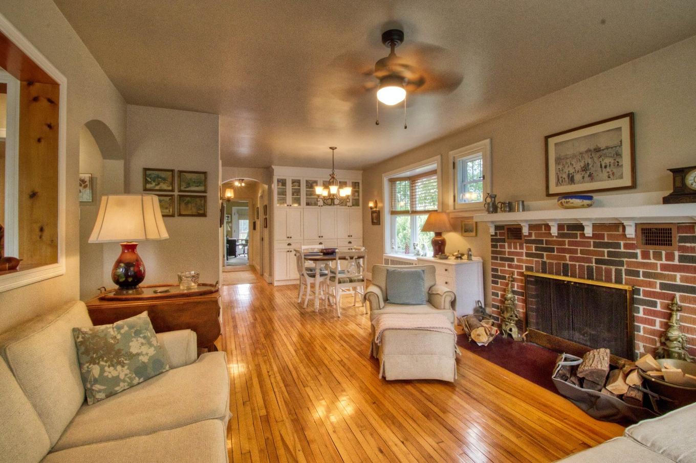 Living room - 60 Rue Lambton, Ormstown, QC - Indoor Photo Showing Living Room With Fireplace