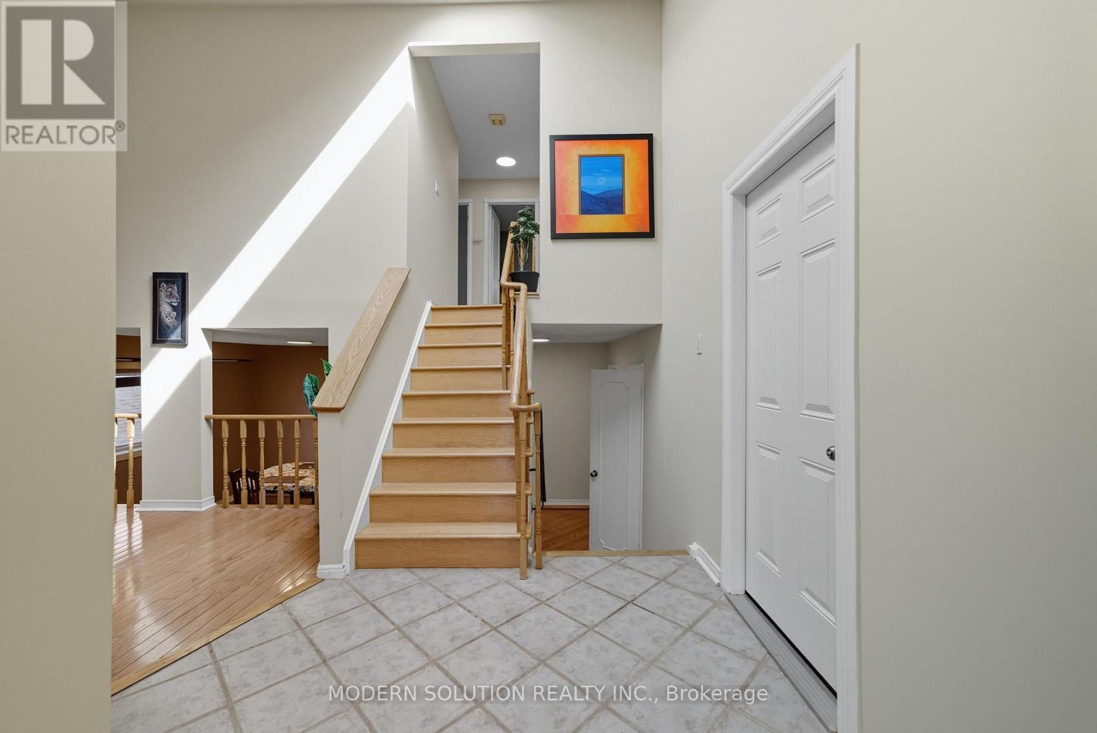 5 Woodlawn Court, Whitby, ON - Indoor Photo Showing Other Room