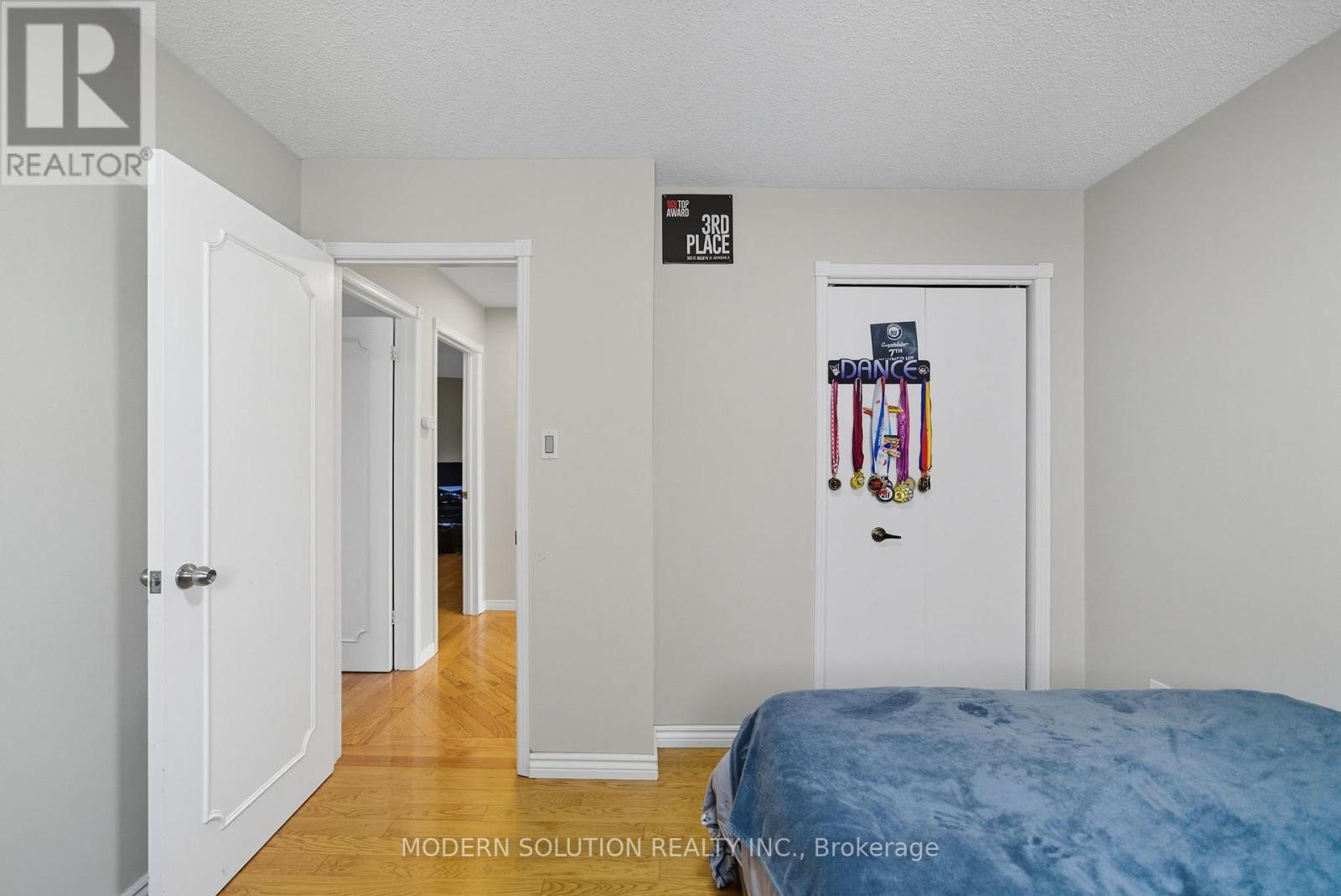 5 Woodlawn Court, Whitby, ON - Indoor Photo Showing Bedroom