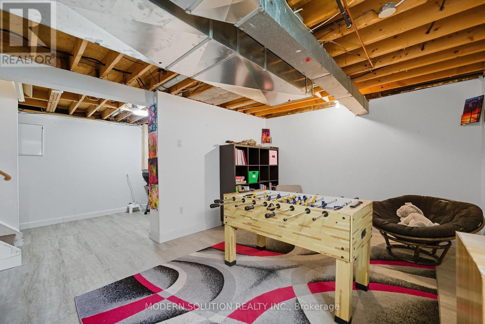 5 Woodlawn Court, Whitby, ON - Indoor Photo Showing Basement