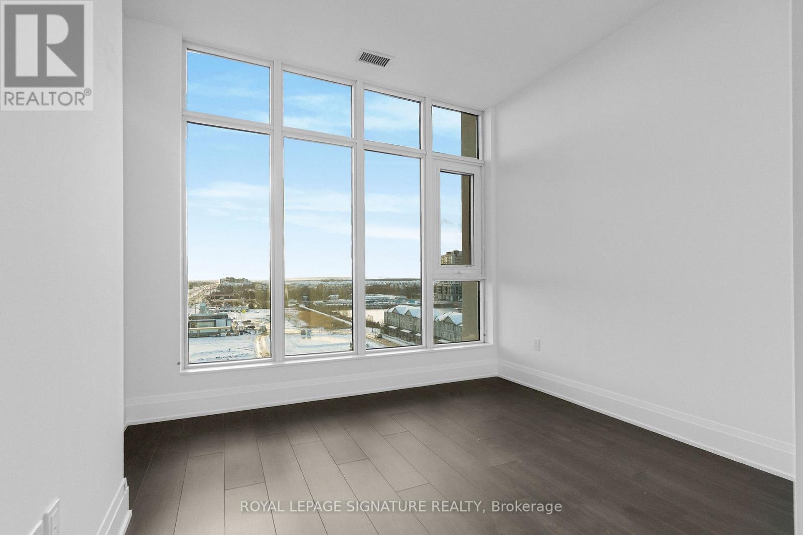 Ph111 - 412 Silver Maple Road, Oakville, ON - Indoor Photo Showing Other Room