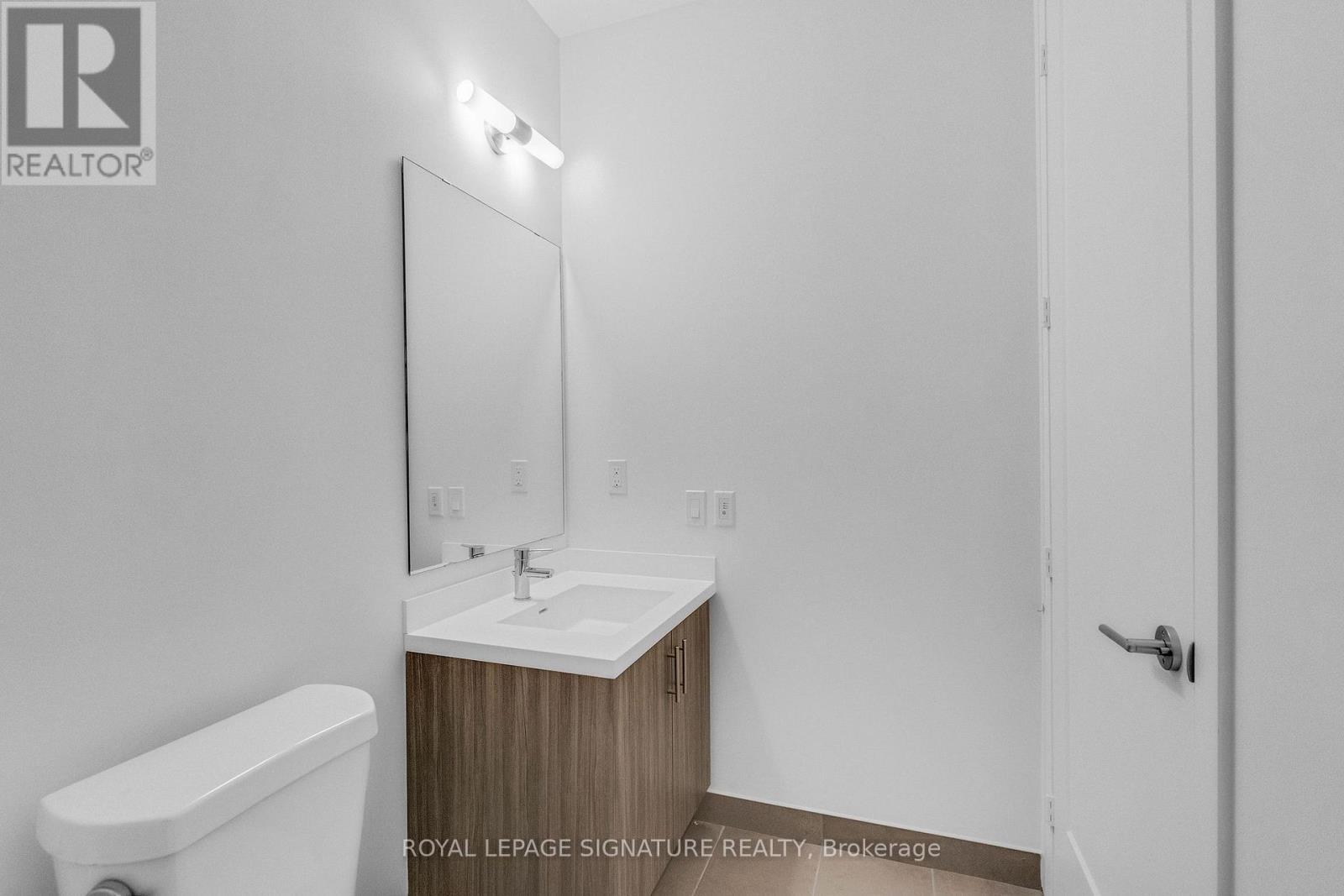Ph111 - 412 Silver Maple Road, Oakville, ON - Indoor Photo Showing Bathroom