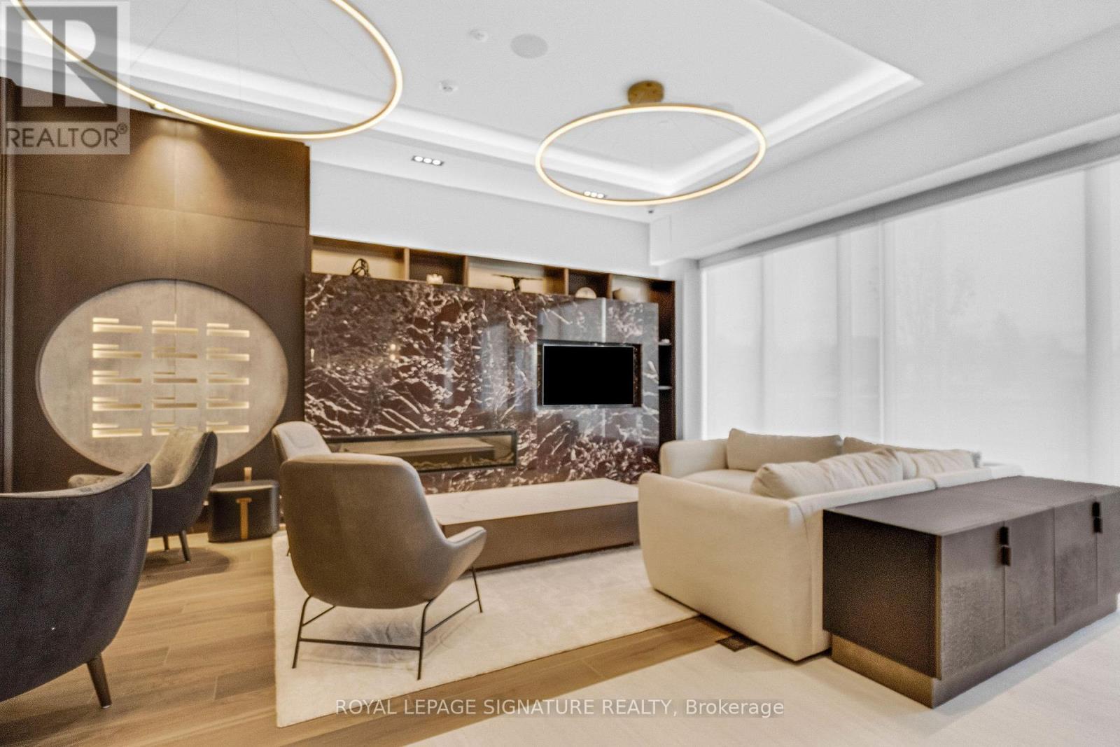 Ph111 - 412 Silver Maple Road, Oakville, ON - Indoor With Fireplace