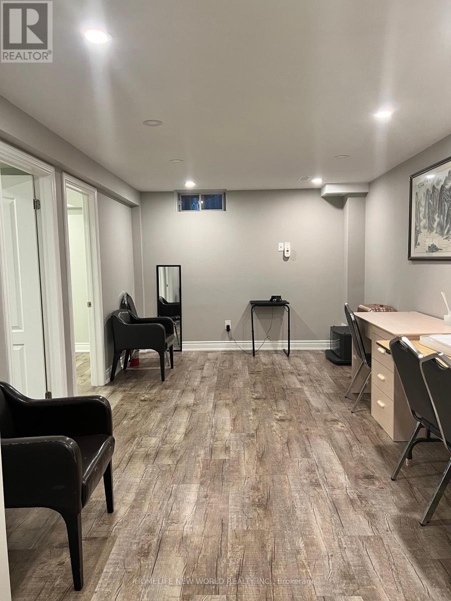 29 Courtfield Crescent, Markham, ON - Indoor