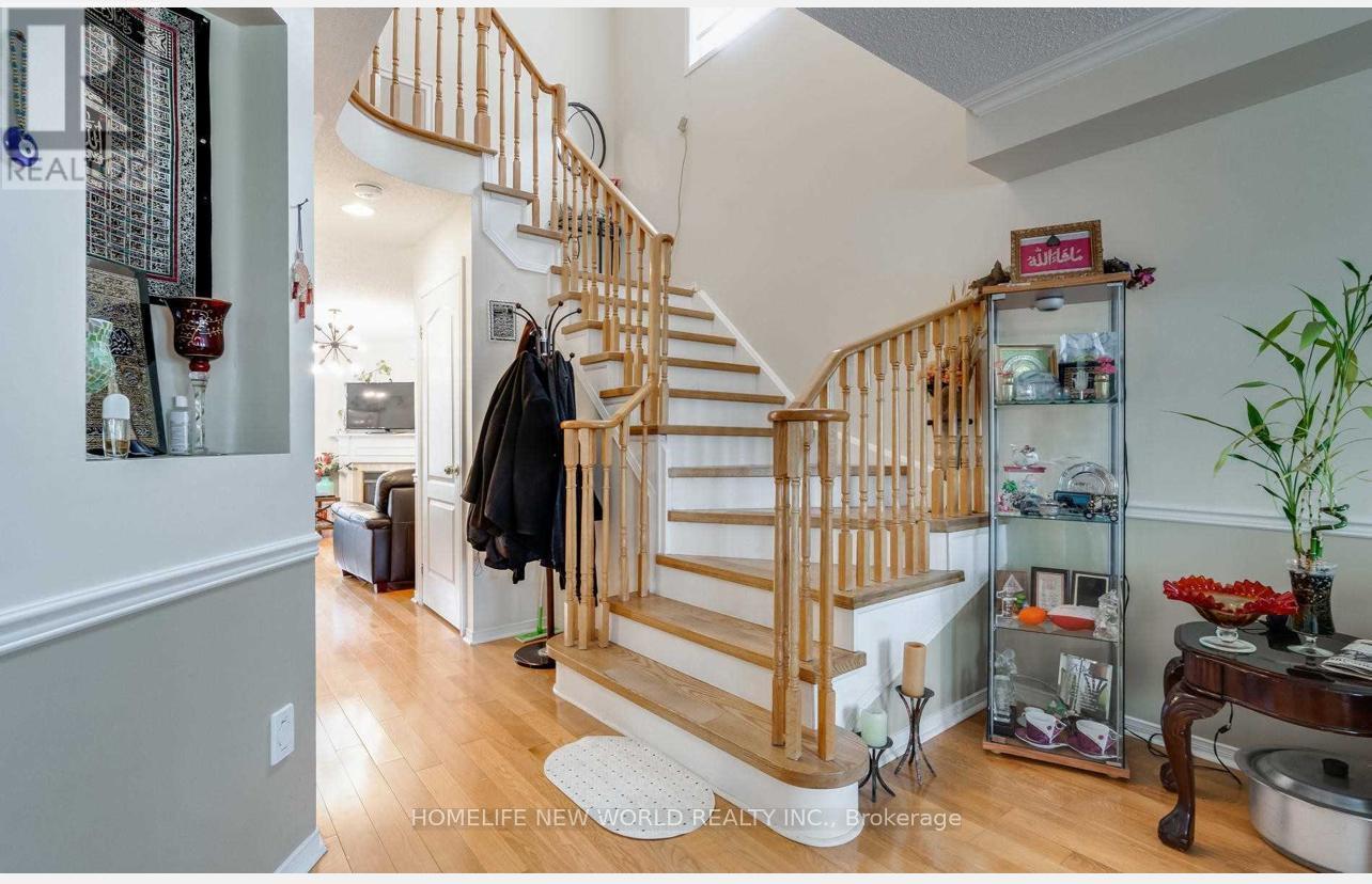 29 Courtfield Crescent, Markham, ON - Indoor Photo Showing Other Room