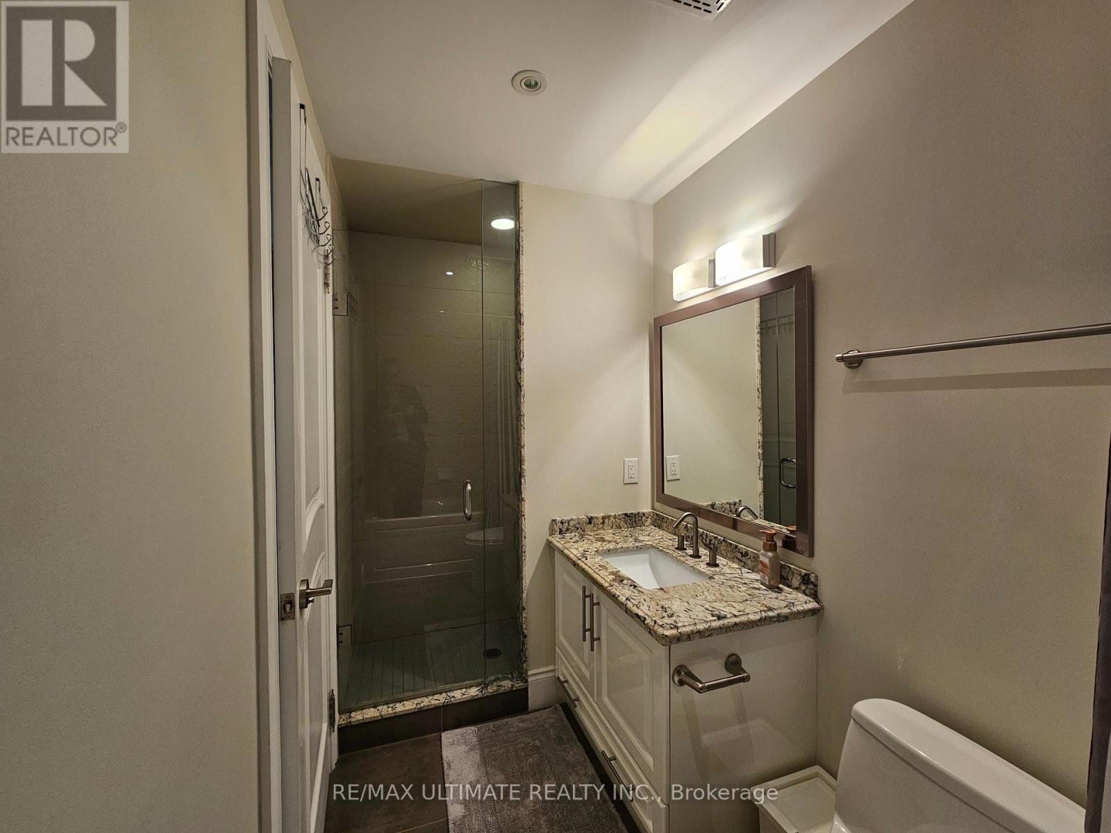 4901 - 33 Bay Street, Toronto, ON - Indoor Photo Showing Bathroom
