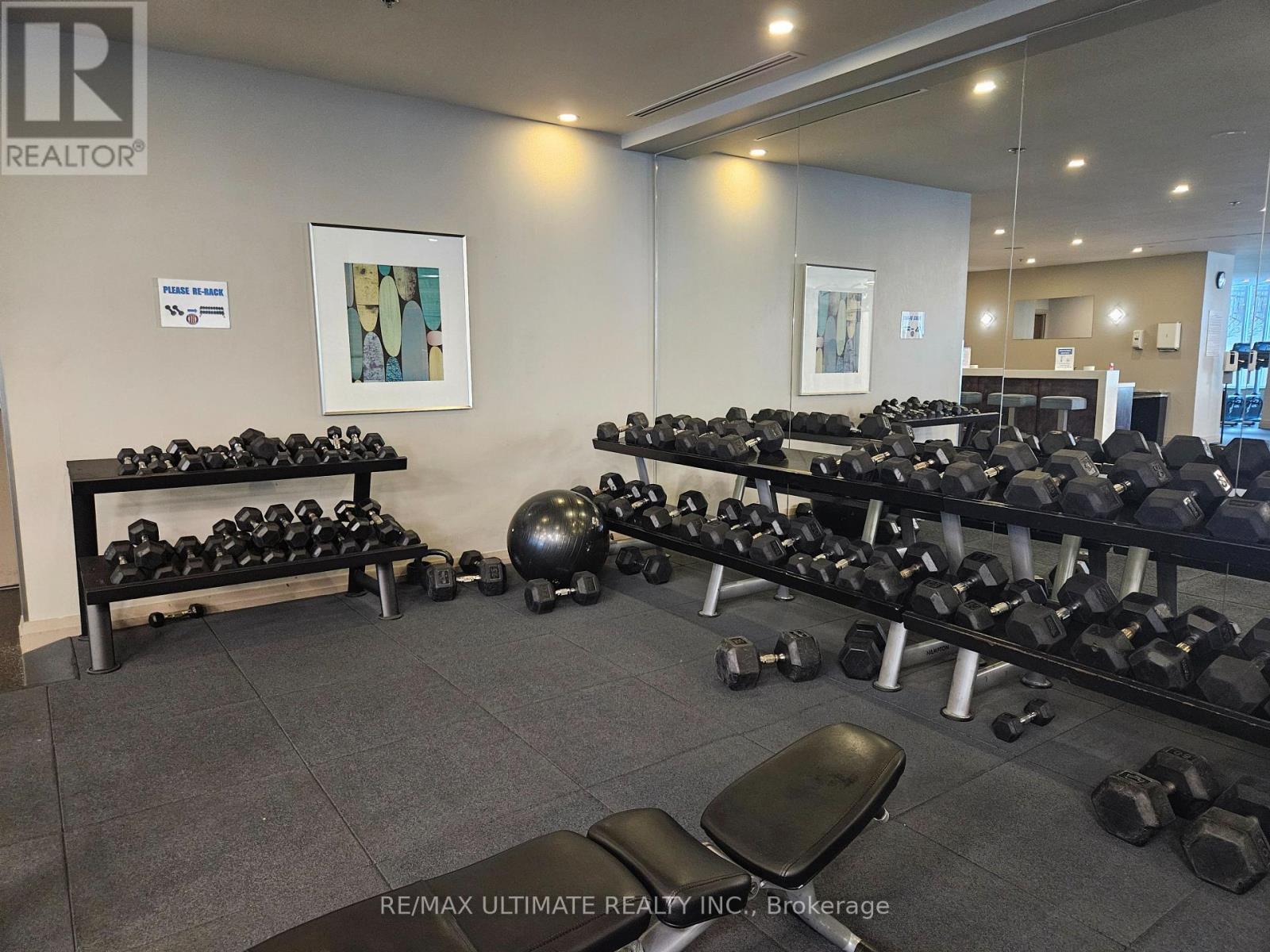 4901 - 33 Bay Street, Toronto, ON - Indoor