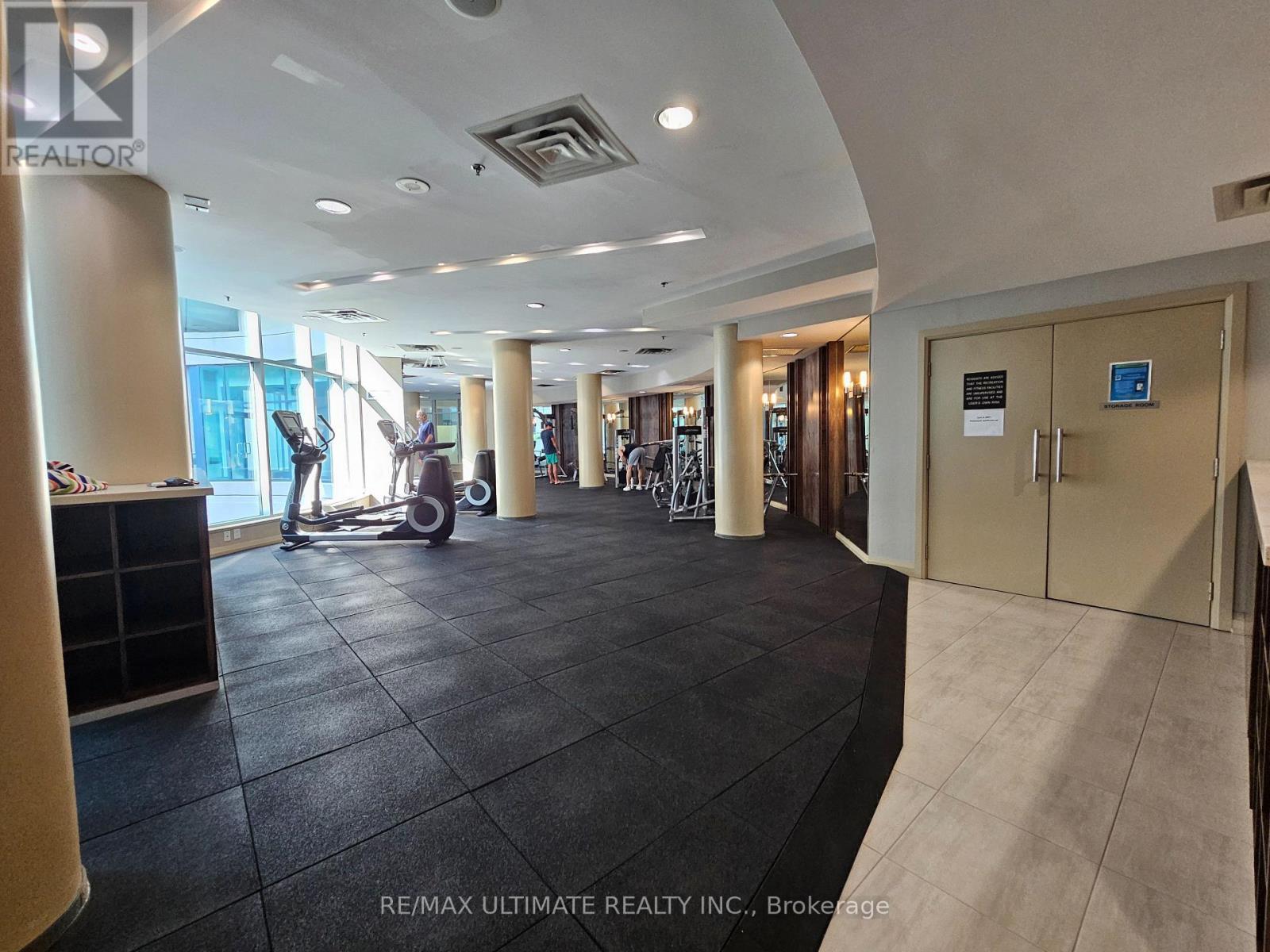 4901 - 33 Bay Street, Toronto, ON - Indoor