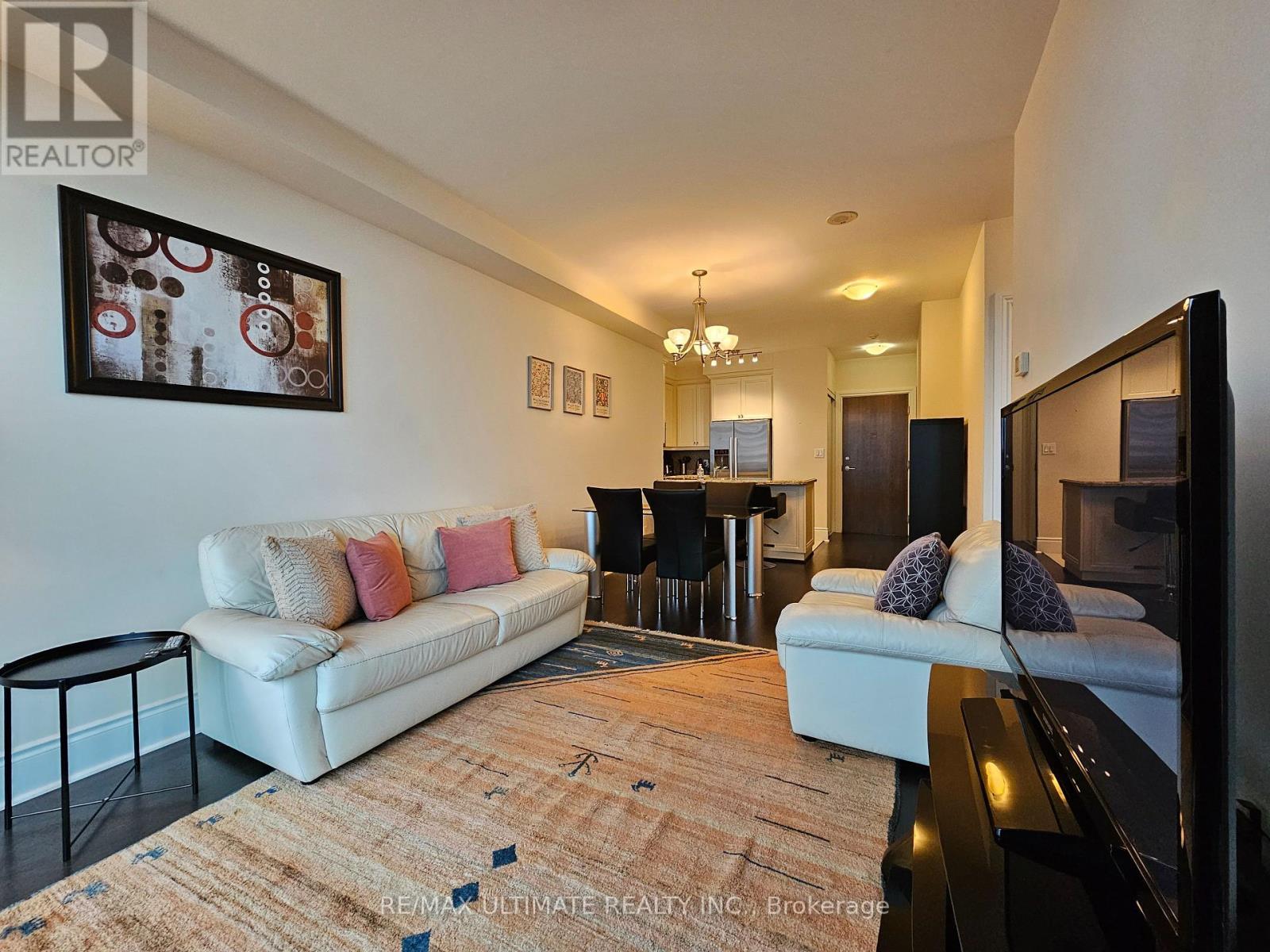 4901 - 33 Bay Street, Toronto, ON - Indoor Photo Showing Living Room