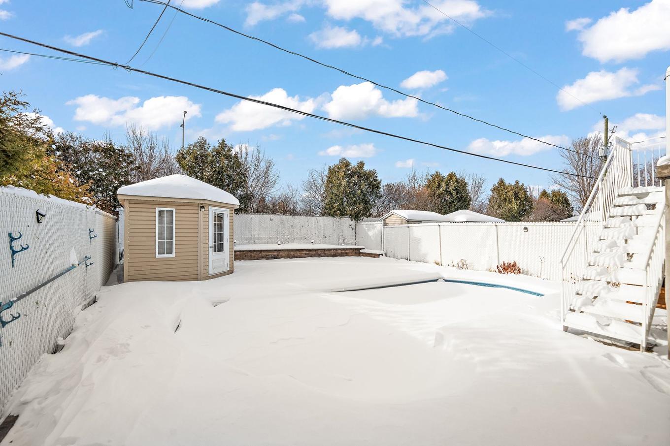 Backyard - 3985 Rue Merckell, Laval (Duvernay), QC - Outdoor