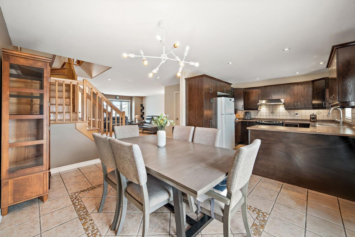 Dining room - 3985 Rue Merckell, Laval (Duvernay), QC - Indoor Photo Showing Dining Room