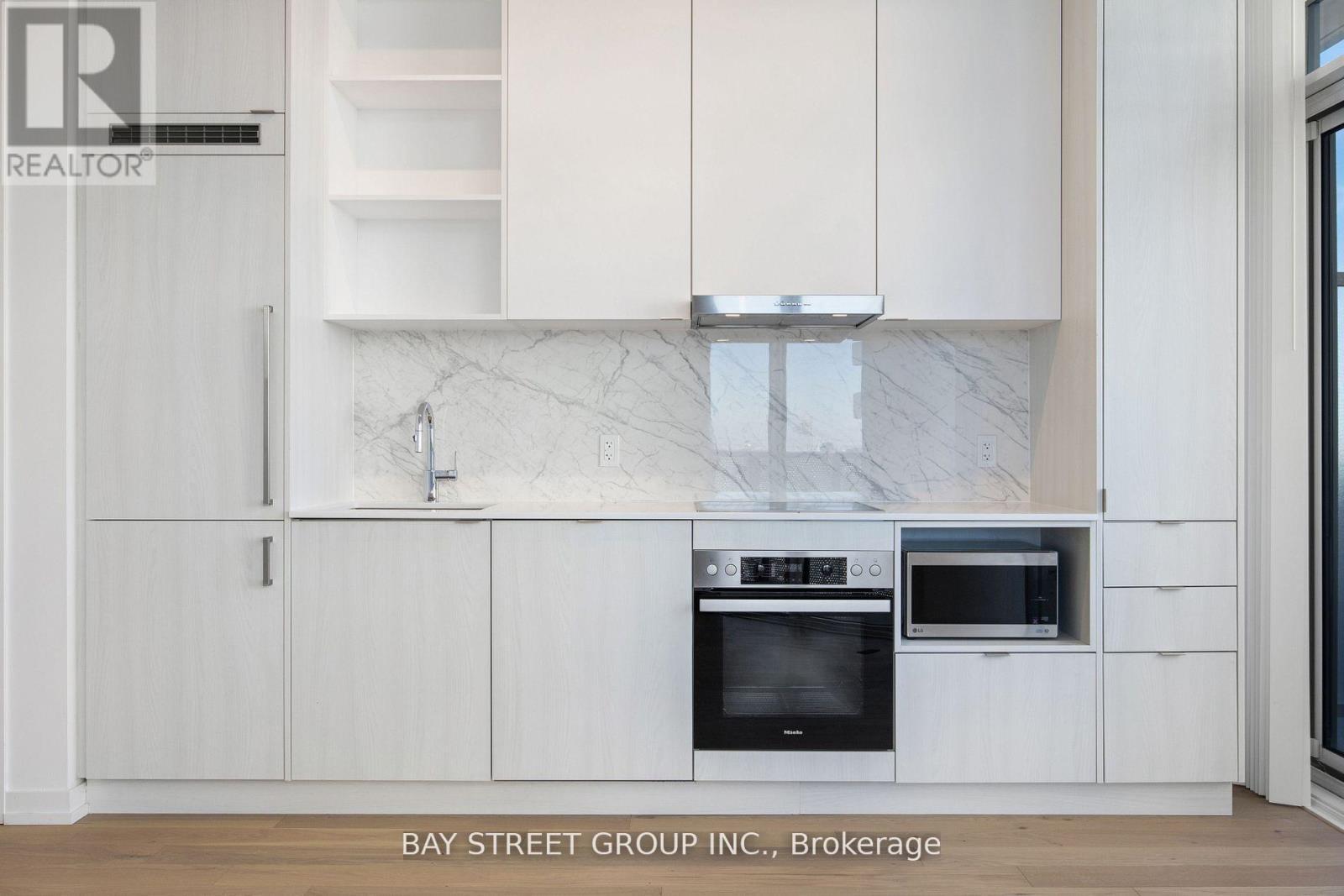 Ph111 - 138 Downes Street, Toronto, ON - Indoor Photo Showing Kitchen