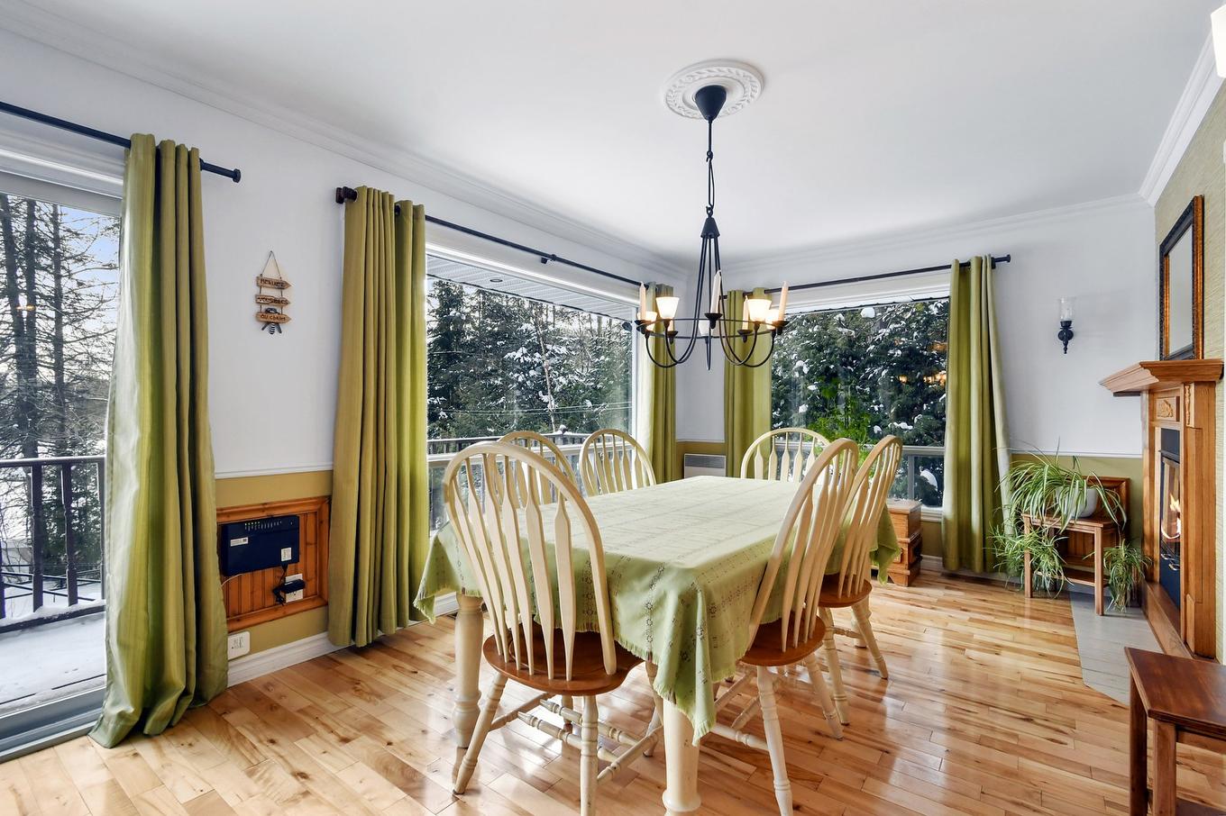 Salle à manger - 901 Rue Des Pâquerettes, Chertsey, QC - Indoor Photo Showing Dining Room