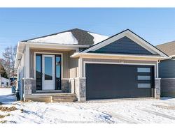 130 Cabot Trail Chatham, ON N7L 0A3