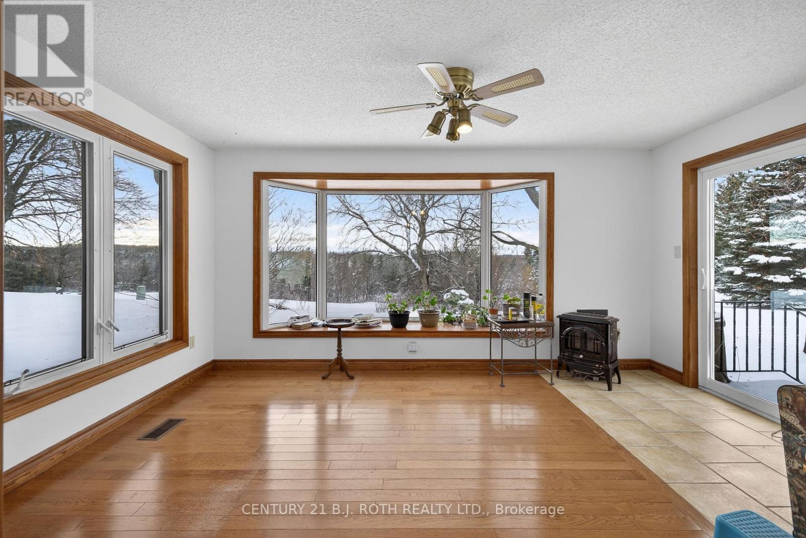 87 Tecumseth Pines Drive, New Tecumseth, ON - Indoor Photo Showing Other Room