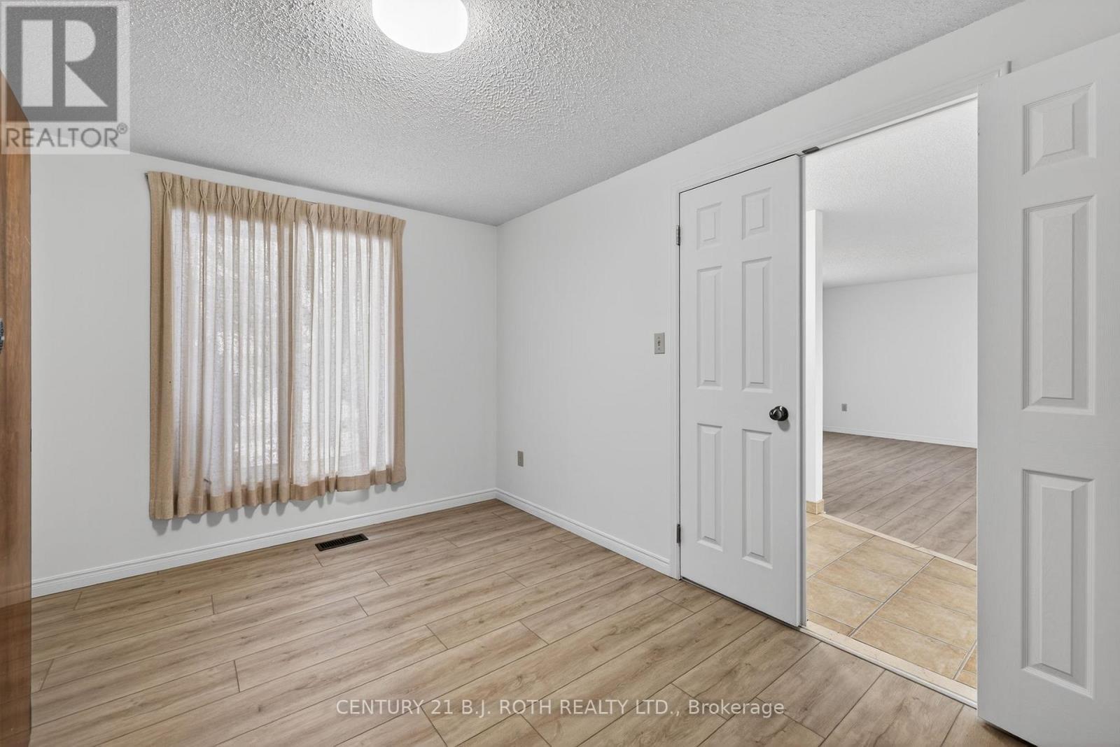87 Tecumseth Pines Drive, New Tecumseth, ON - Indoor Photo Showing Other Room