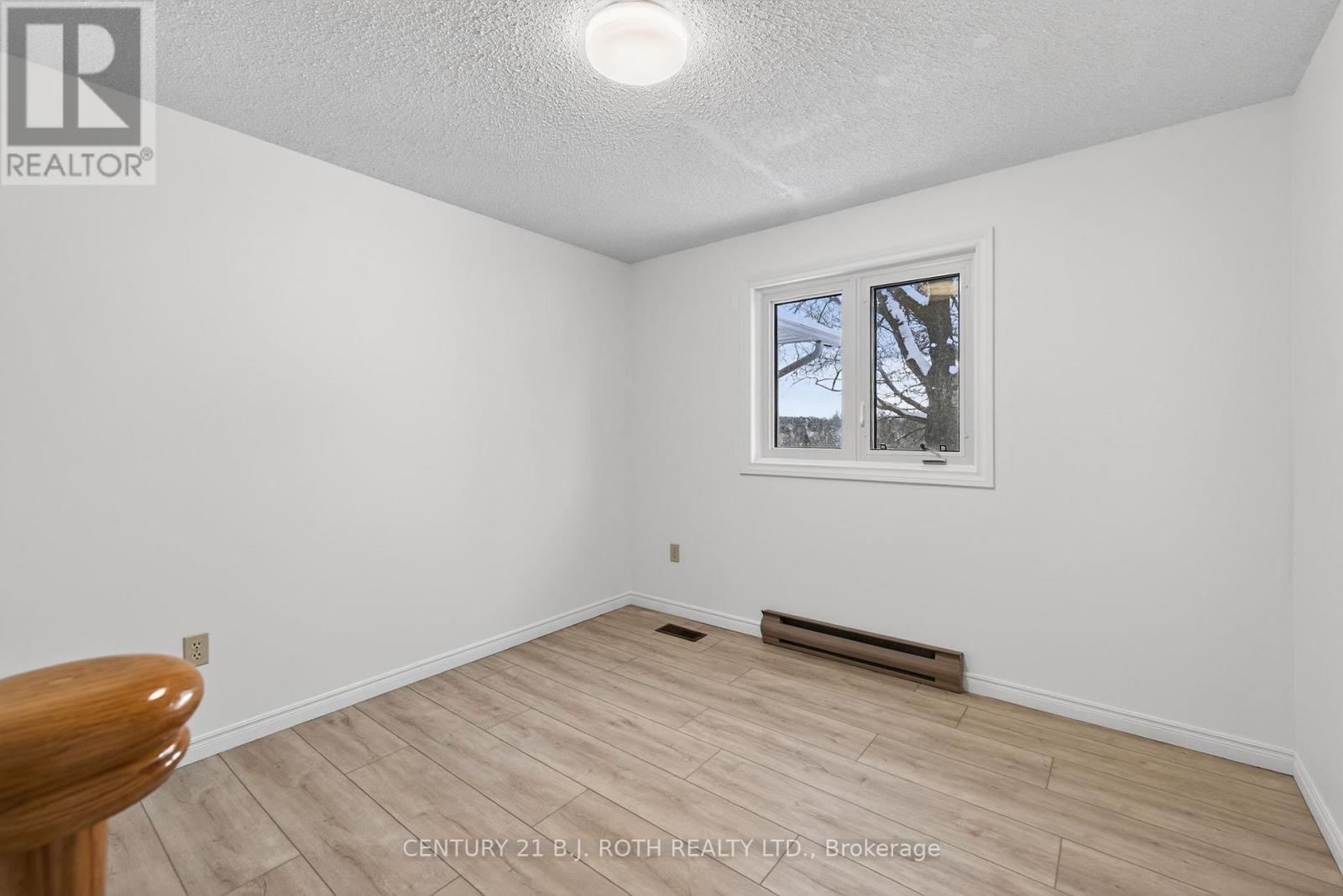 87 Tecumseth Pines Drive, New Tecumseth, ON - Indoor Photo Showing Other Room