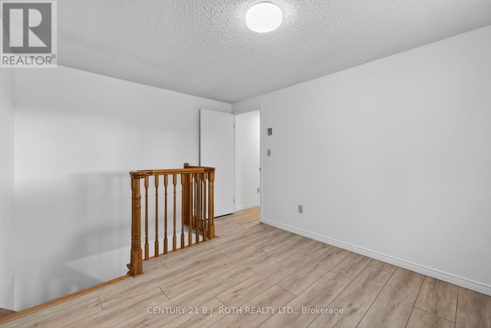 87 Tecumseth Pines Drive, New Tecumseth, ON - Indoor Photo Showing Other Room