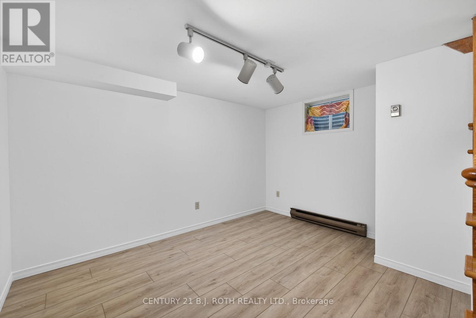 87 Tecumseth Pines Drive, New Tecumseth, ON - Indoor Photo Showing Other Room