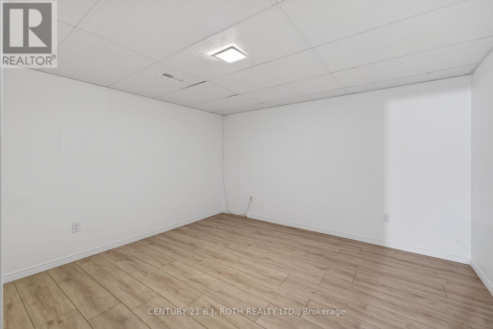 87 Tecumseth Pines Drive, New Tecumseth, ON - Indoor Photo Showing Other Room