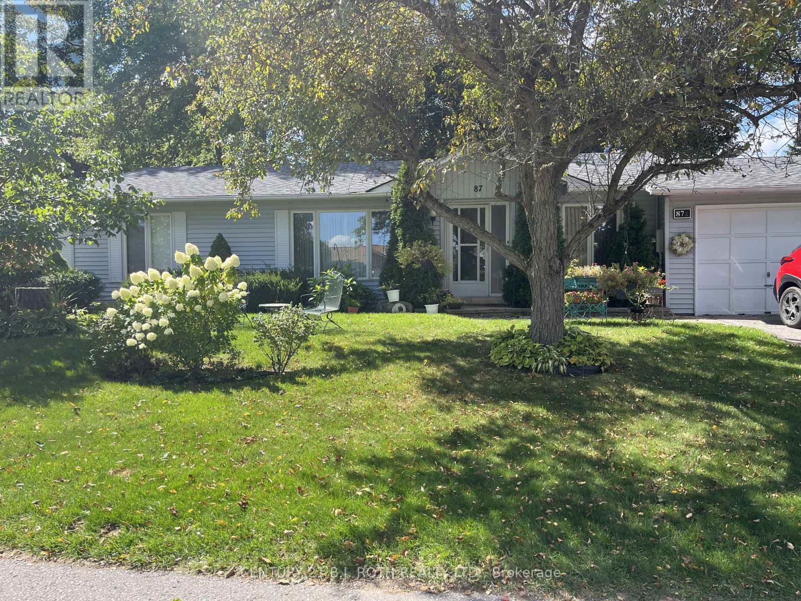 87 Tecumseth Pines Drive, New Tecumseth, ON - Outdoor