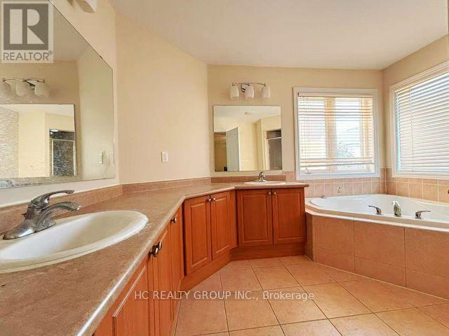 96 Morisot Avenue, Vaughan, ON - Indoor Photo Showing Bathroom