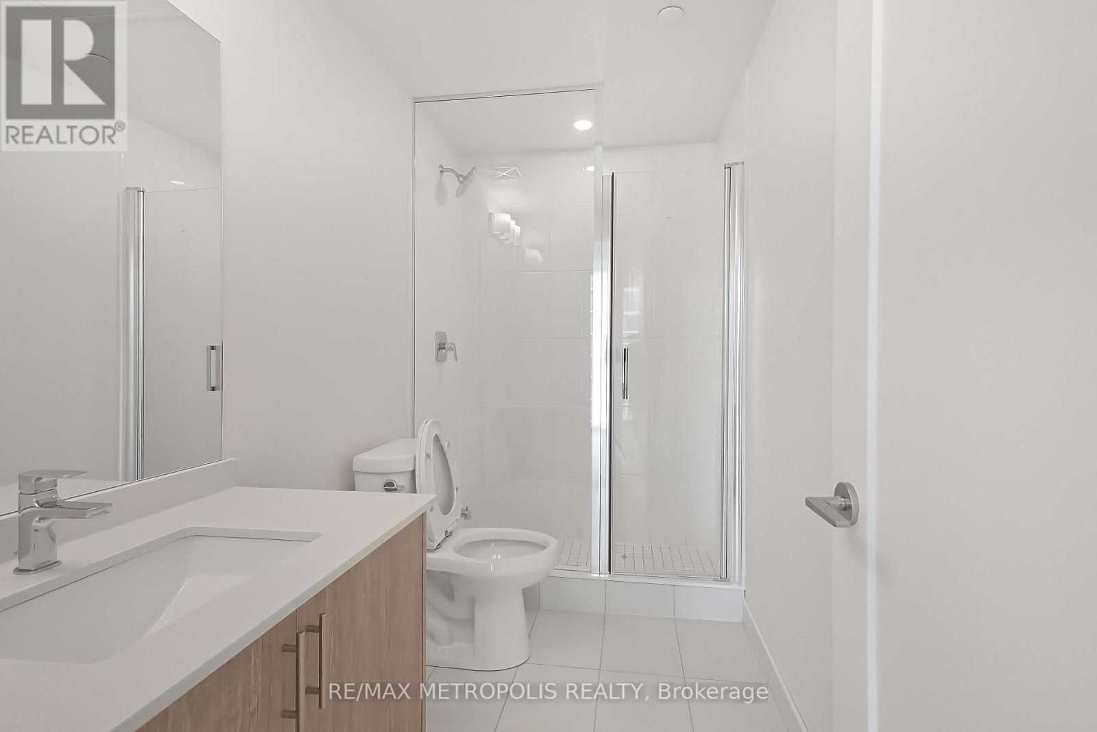 1711 - 27 Korda Gate, Vaughan, ON - Indoor Photo Showing Bathroom