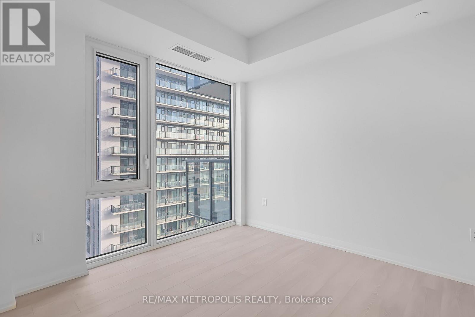 1711 - 27 Korda Gate, Vaughan, ON - Indoor Photo Showing Other Room