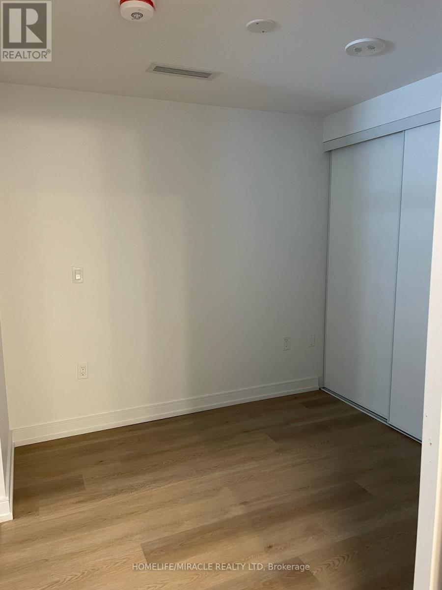 318 - 1 Jarvis Street, Hamilton, ON - Indoor Photo Showing Other Room