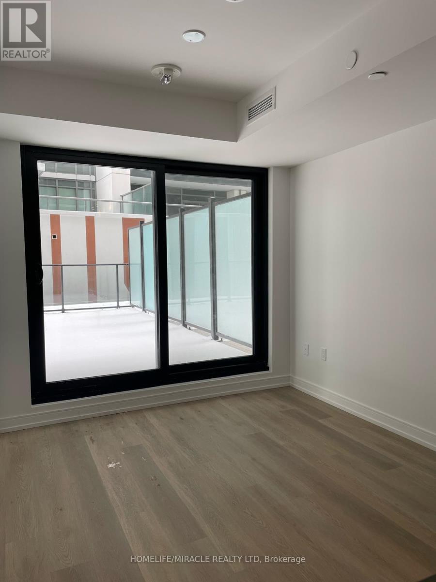 318 - 1 Jarvis Street, Hamilton, ON - Indoor Photo Showing Other Room