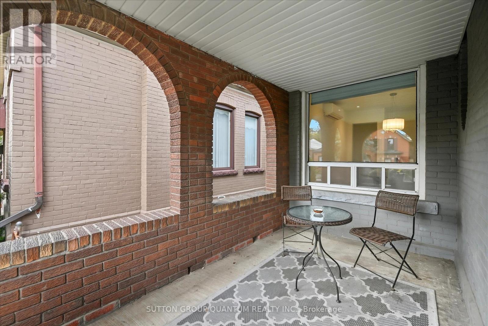 443 King William Street, Hamilton, ON - Outdoor With Exterior