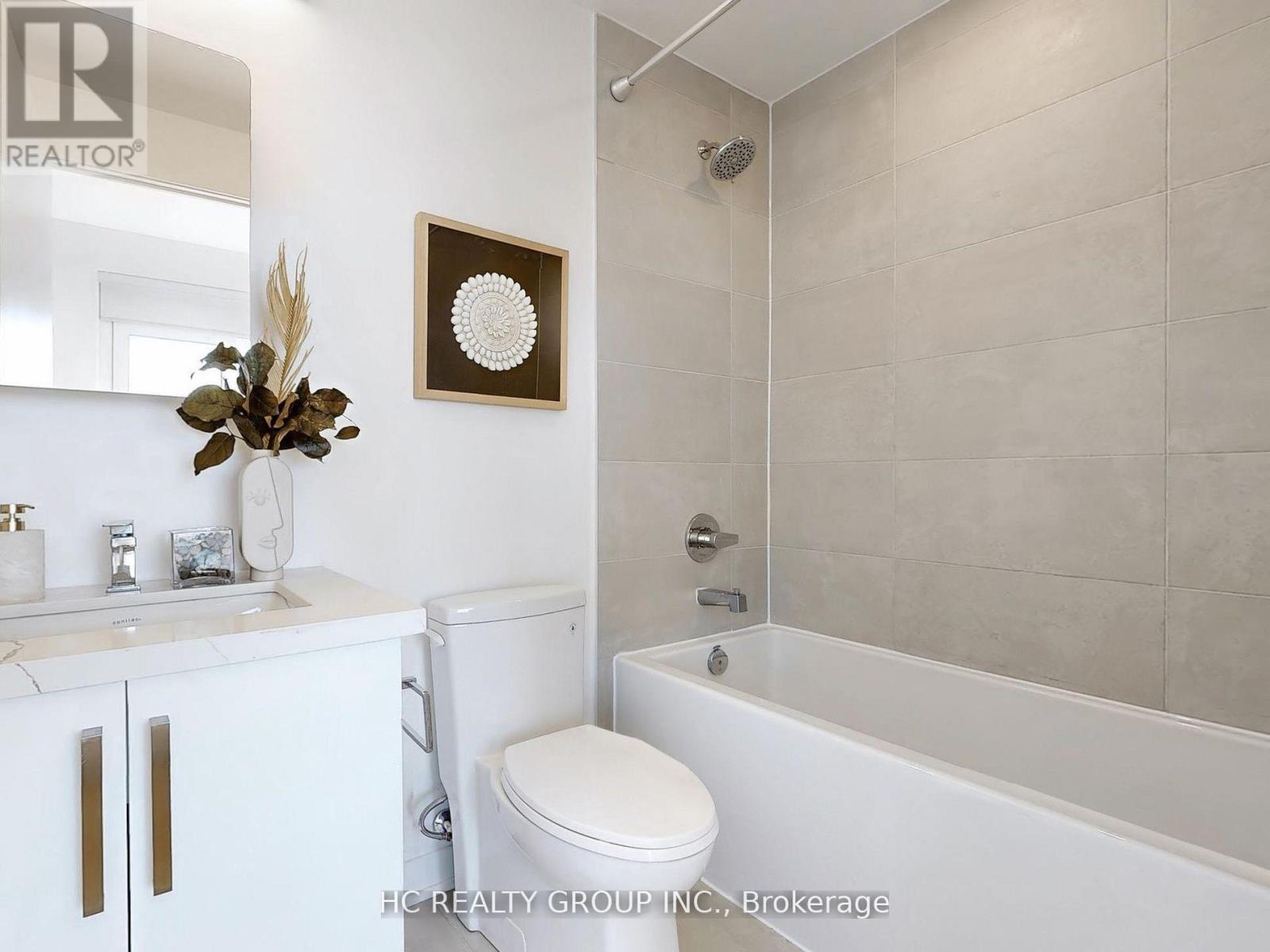 Lph08 - 15 Ellerslie Avenue, Toronto, ON - Indoor Photo Showing Bathroom