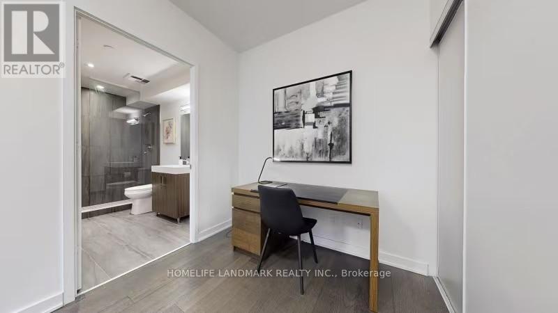 607 - 17 Dundonald Street, Toronto, ON - Indoor