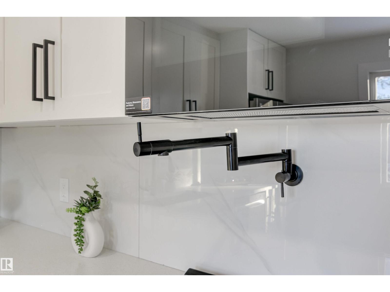 123 Morin Maze Mz Nw, Edmonton, AB - Indoor