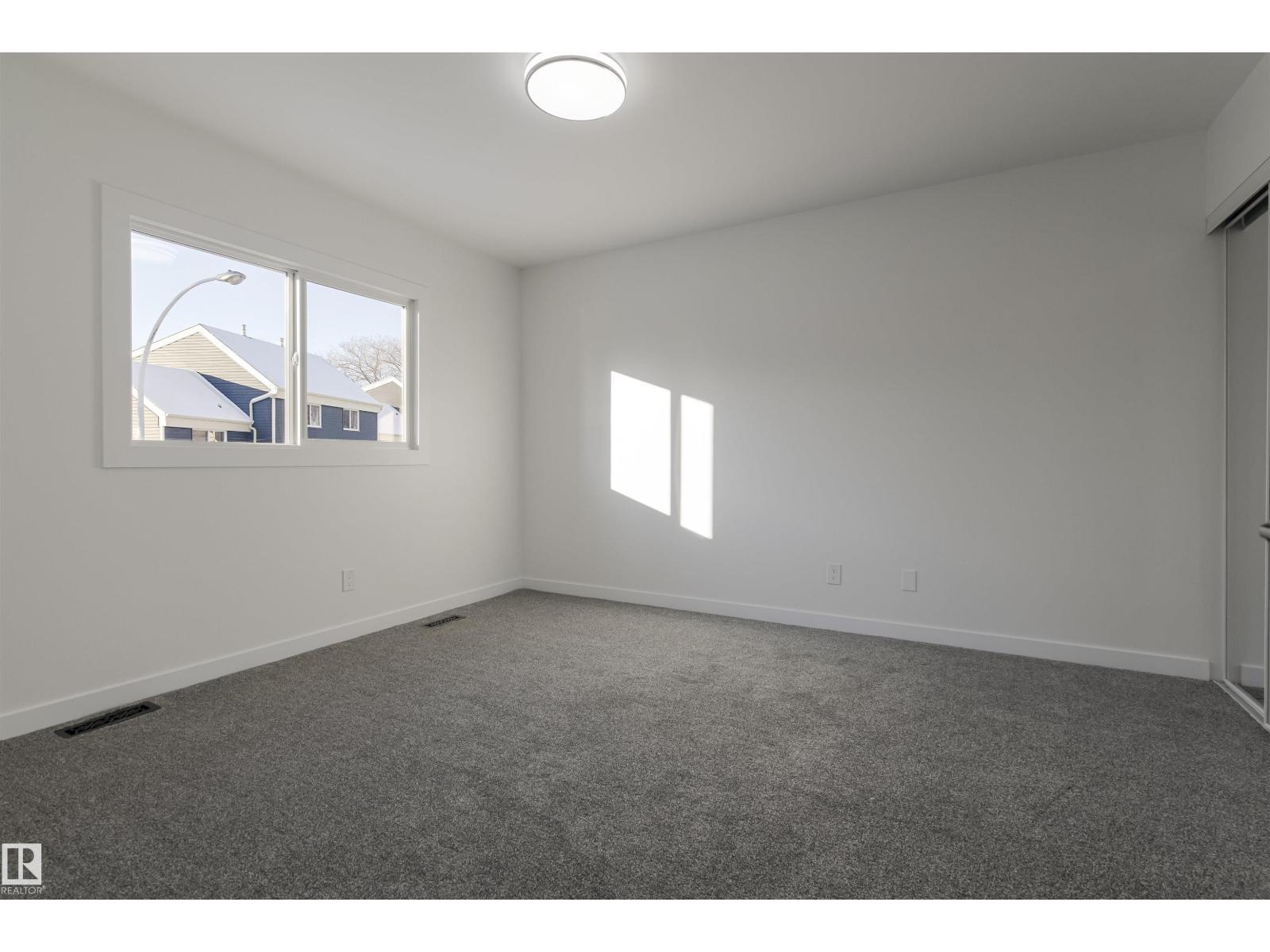 123 Morin Maze Mz Nw, Edmonton, AB - Indoor Photo Showing Other Room