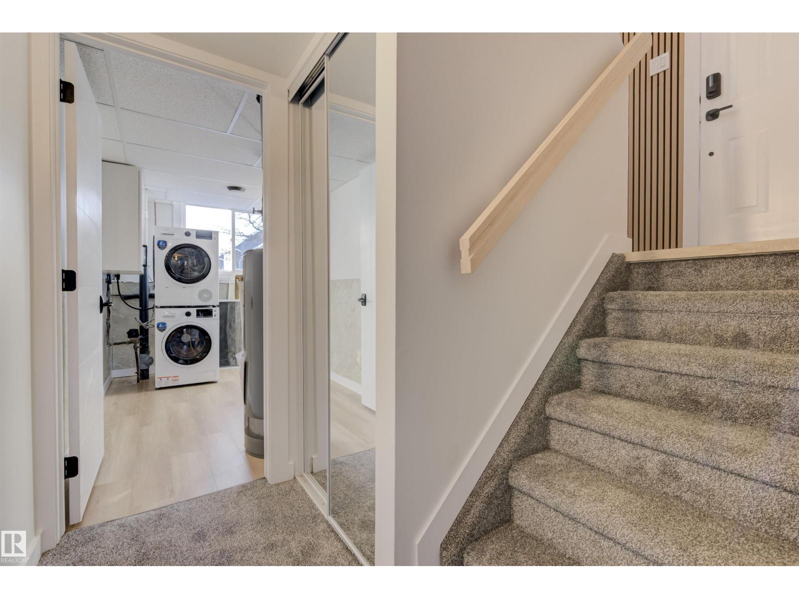 123 Morin Maze Mz Nw, Edmonton, AB - Indoor Photo Showing Other Room