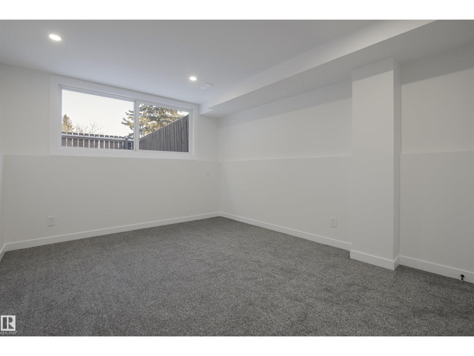 123 Morin Maze Mz Nw, Edmonton, AB - Indoor Photo Showing Other Room