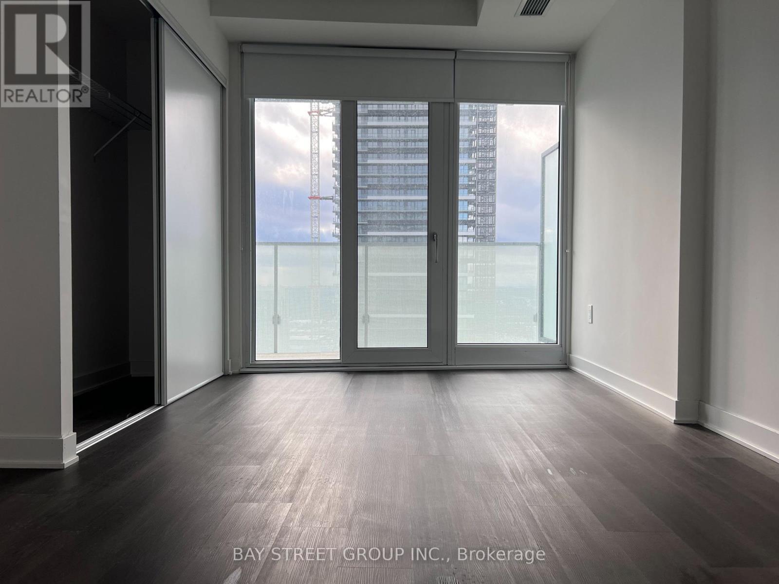 5207 - 3900 Confederation Parkway, Mississauga, ON - Indoor Photo Showing Other Room