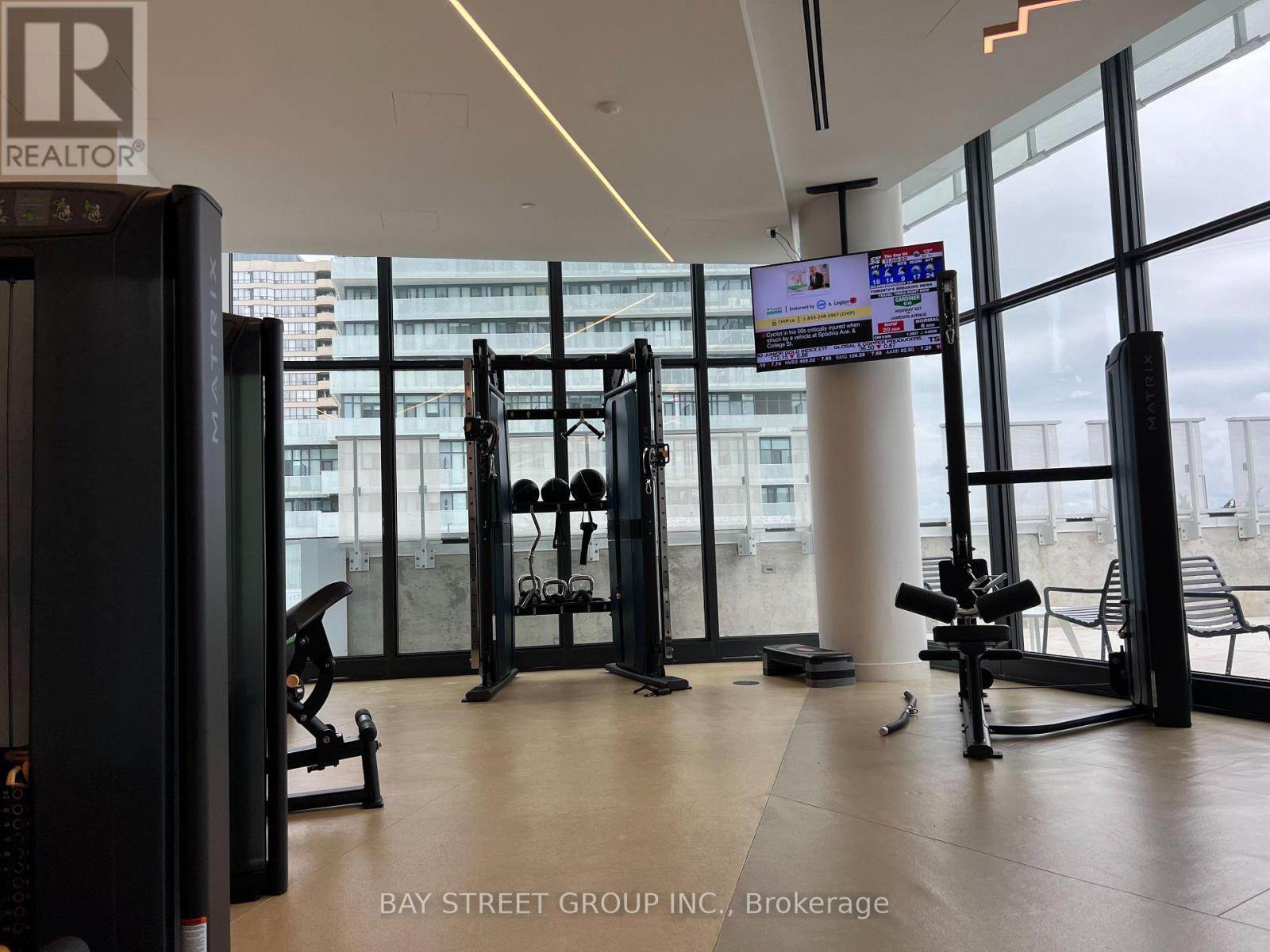 5207 - 3900 Confederation Parkway, Mississauga, ON - Indoor Photo Showing Gym Room